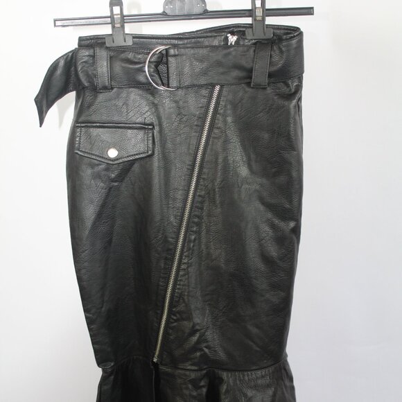 H&M Dresses & Skirts - Women's HM Black Pencil Pleather Skirt Size 4
